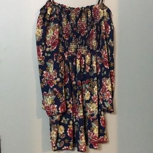 Over the shoulder floral dresss!